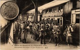 CPA PARIS Greve Des Cheminots De L'Ouest Etat 1910 Gare Montparnasse (971909) - Strikes