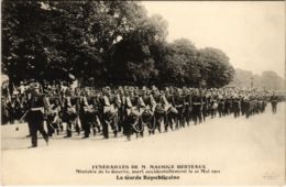 CPA PARIS Funerailles De M. Maurice BERTEAUX (971980) - Funérailles