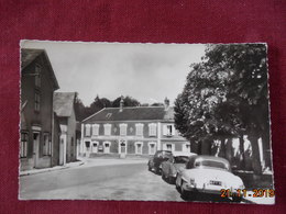 CPSM - Jouy - La Poste - Jouy