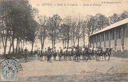 Autun        71        Ecole De Cavalerie. Ecole De Peloton         (voir Scan) - Autun