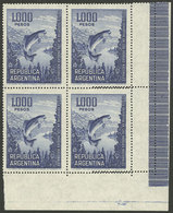 ARGENTINA: GJ.1323, 1,000P. Fishing (trout), Corner Block Of 4 With DOUBLE PERFORATION Producing 2 Small Labels, Very Fi - Neufs