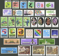 SINGAPORE: Lot Of Complete Sets Of The 1970s, Very Thematic, Scott Catalog Value Over US$90 - Singapour (1959-...)