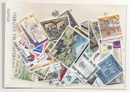 OFFER   Lot Stamp  Andorra / Española 75 Sellos Diferentes  (mixed Condition) - Kilowaar (max. 999 Zegels)