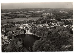 CPSM     87    NIEUL    1966         VUE AERIENNE       AU PREMIER PLAN  LE CHATEAU ET SON LAC - Nieul