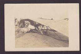 CPA Aviation Accident Aviateur Avion Carte Photo RPPC Non Circulé - Accidents