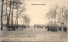 MILITARIA --  Parade De Garde- BELGIQUE - Regimente