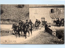 MILITARIA - Armée Belge --  Batterie D'Artillerie En Marche - Regimenten