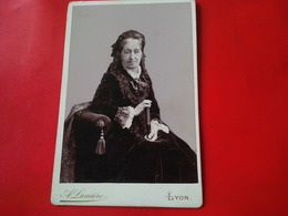 PHOTO A.LUMIERE LYON MADAME LIMOUSIN - Identified Persons