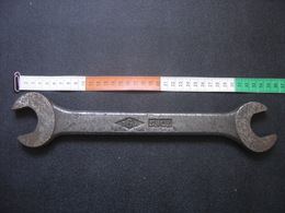 Ancienne Grosse CLE Clef Plate EGR SNCF Bricolage Dépannage Outillage AUTOMOBILE TRAIN Chemin De Fer - Outils Anciens