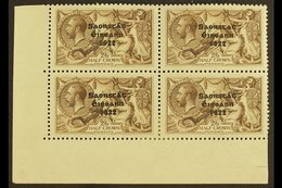 1922  2s 6d Chocolate Brown, Corner Marginal Block Of 4, Top Right Stamp Showing The Variety "No Accent", SG 64/64b, Ver - Sonstige & Ohne Zuordnung