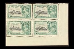 1935  Silver Jubilee ½d Kite And Horizontal Log Variety, SG 187l, Within Mint Corner Block Of Four, The Variety Never Hi - Turks And Caicos