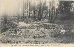 1914 - VAUXROT - Tombes De Soldats Français Dans Le Parc De Maison Bleue - Cimetières Militaires