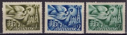 SLOVAQUIE 74 à 76 ** MNH Colombe Coeur Cathédrale Croix De Lorraine Svastrika (Cv 8 €) [GR] - Nuovi