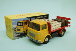 Dinky Toys / Atlas - Camion BERLIET GAK Plateau Brasseur Jaune Réf. 588 Neuf NBO 1/43 - Dinky