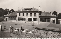 87 - SAINT MATHIEU - La Forge - L' Ecole - Saint Mathieu