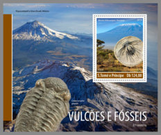 SAO TOME 2019 MNH Volcanoes Vulkane Volcans S/S - IMPERFORATED - DH1948 - Volcanos