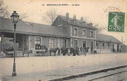 Montceau Les Mines      71       Extérieur De La Gare       (voir Scan) - Montceau Les Mines