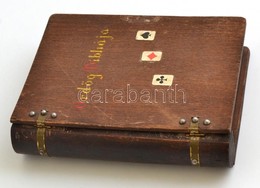 Ördög Bibliája Feliratú, Könyv Formájú Fadoboz Két Pakli Kártyával 15x18 Cm - Sonstige & Ohne Zuordnung