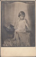 1920 Rónai Dénes (1875-1964): Műtermi Gyermekfotó, Kiskakassal, Hátoldalon Feliratozva, Vintage Fotó, 9x14 Cm - Andere & Zonder Classificatie
