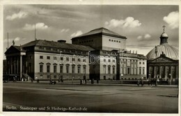 ** T2 Berlin, Staatsoper Und St. Hedwigs-Kathedrale / Opera House, Church - Unclassified