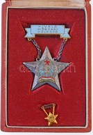 ~1950. 'Kiváló Műszaki Dolgozó' Rákosi-címeres Zománcozott Fém Kitüntetés Dísztokban, Miniatűrrel T:2 - Unclassified