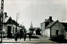 N°272 T -cpsm Beauquesne -la Chaussée De Doullens- - Beauquesne