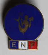 Ancienne Broche émaillée ENF école Natation Française Secrétariat D'état Jeunesse Sports Et Loisirs Elie Mardini - Natación