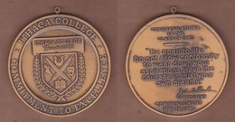 AC - ITHACA COLLEGE AMERICA COMMENCEMENT MEDALLION 15 MAY 1993 - Other & Unclassified