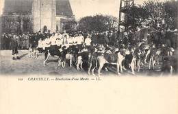 Chantilly        60         Chasse A Courre  Bénédiction D'une Meute      (voir Scan) - Chantilly