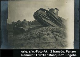 GEPANZERTE KRAFTFAHRZEUGE / PANZER : FRANKREICH 1917 S/w.-Foto-Ak: 2 Französ. Panzer Renault "Mosquito FT 17/18" Bei Der - Other (Earth)