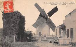 Ile D'Oléron. La Brée Les Bains      17      Le Moulin La Fontaine         (un Peu Décollée Voir Scan) - Ile D'Oléron