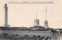 Ile D'Oléron.    17   St Denis D'Oléron Chassiron   17    Le Phare Et Le Sémaphore   2  (voir Scan) - Ile D'Oléron