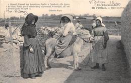 Ile D'Oléron.    St Georges D'Oléron  17 Types Du Pays Femme Assise Sur Un âne. A Gauche Mme Braun    (voir Scan) - Ile D'Oléron