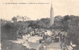 Ile D'Oléron.    St Pierre  D'Oléron    17    Le Marché Du Dimanche Matin     (Décollée Voir Scan) - Ile D'Oléron