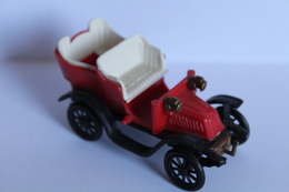 VOITURE MINIATURE - HUILOR - Georges Richard Tonneau 1902 - Werbemodelle - Alle Marken