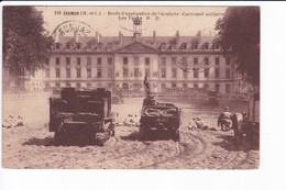 110 - SAUMUR - Ecole D'application De Cavalerie - Carrousel Militaire. Les Tanks - Saumur
