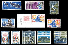 ** T.A.A.F: 1955/1977, Poste, PA: Ensemble Equilibré Neufs** Dont N°24, 25 Et PA 7, 9, 14. (+quelques Timbres De St Pier - Sammlungen