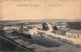 Ile D'Oléron.  St Trojan Les Bains    17      La Gare Et Le  Port  .     (voir Scan) - Ile D'Oléron