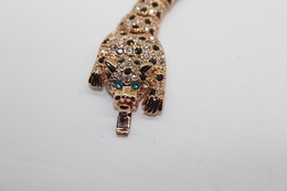 A61000 - Bracciale In Argento Sterling Placcato Oro Raffigurante Un Leopardo. - Armbanden