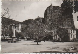 04 CASTELLANE  Place De La Grave - Castellane