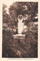 Villers Farlay Monument Pasteur - Villers Farlay