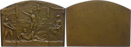 Frankreich, Einseitige Bronzeplakette (ca. 70,80mm, Ca. 93,11g), O.J., Unsigniert. Av: Stehende, Nackte Gestalt Mit Flag - Andere & Zonder Classificatie