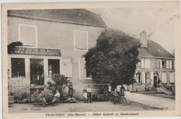 Prauthoy  52  La Gendarmerie Au Fond- Et Hotel-Café'Restaurant Avec Terrasse Tres Tres Animée - Prauthoy