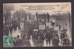 CPA Aube 10 Manifestation Des Vignerons Champenois Circulé Troyes - Troyes