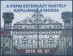 ** 2019 A Pápai Esterházy Kastély Kapuja Kisméretű Emlékív - Sonstige & Ohne Zuordnung