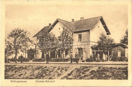 T2/T3 Boldogasszony, Fertőboldogasszony, Frauenkirchen; Vasútállomás. Schey Izidor Kiadása / Bahnhof / Railway Station + - Sin Clasificación