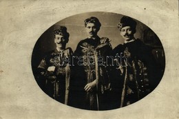 ** T2 Díszegyenruhás Katonák / Hungarian Soldiers In Parade Uniform. Photo - Ohne Zuordnung