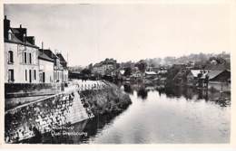 56 - PONTIVY : Quai Presbourg - CPSM Photo Noir Blanc Format CPA  - Morbihan ( Bretagne ) - Pontivy