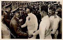 BERLIN OLYMPIA 1936 WK II - PH O 19 Der Führer Beglückwünscht Die Sieger Im Kugelstoßen I - Olympische Spiele