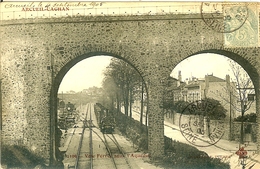 94 ARCUEIL CACHAN VOIE FERREE SOUS L AQUEDUC EN 1905 - Arcueil